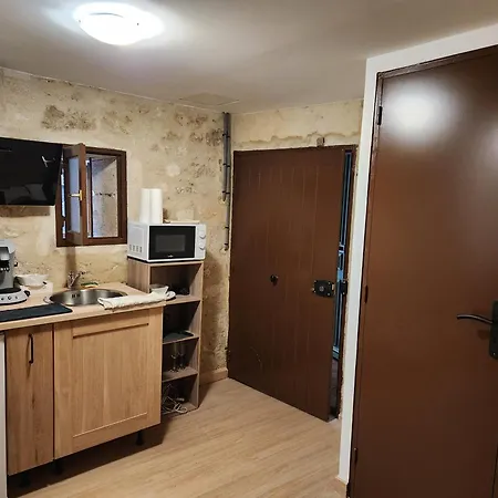 Pequeno Estudio En Apartamento *